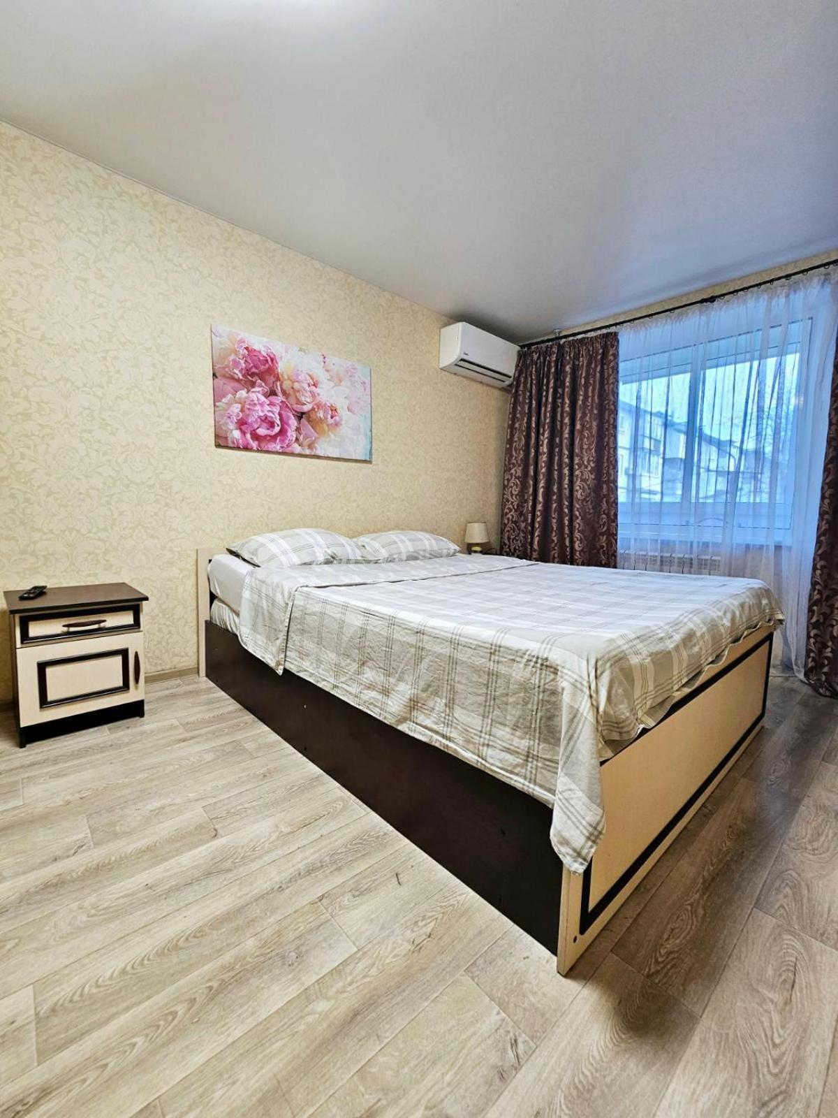 Аккуратная , Чистая Квартира На Пр Гагарина 169 Dnipro Eksteriør bilde